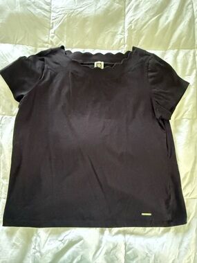 Anne Klein Black Short Sleeve Scallop Neck Tee
